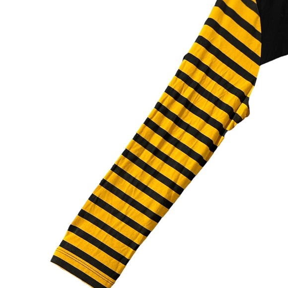 Orly Dark Yellow & Black Abstract Top - Size Small - Picture 3 of 5